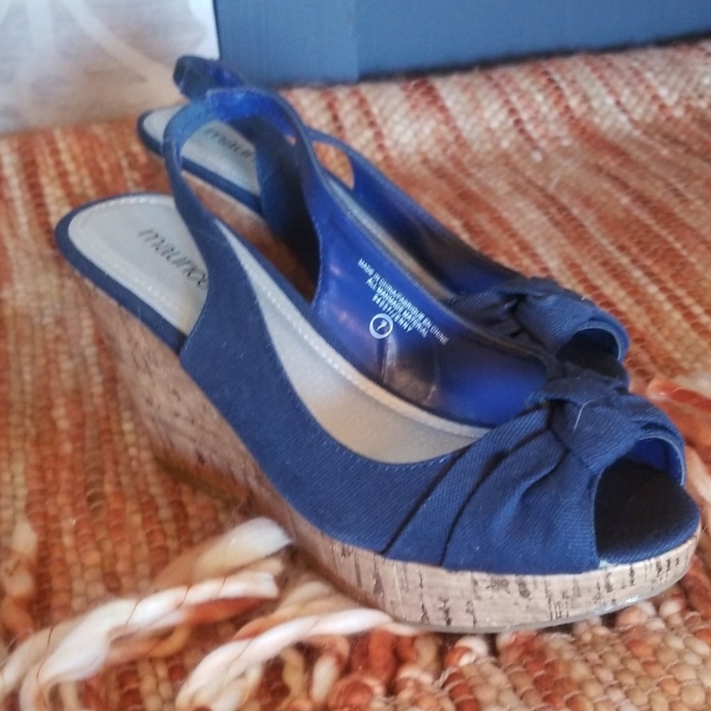 New maurices 7 wedge sandals shoes womens